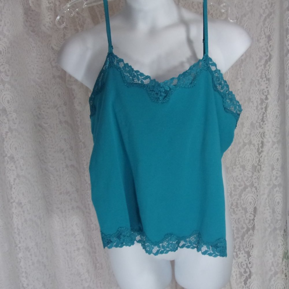 St John's bay Teal Green Camisole with Shelf Bra Size 1X  NWOT